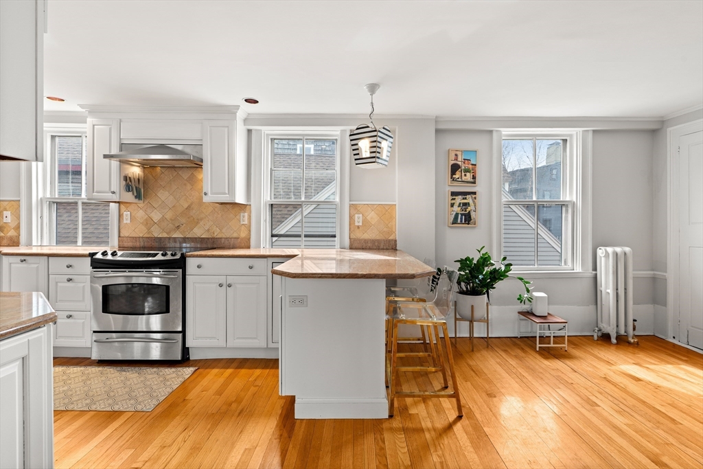 1 Mason Street, Unit 2 Marblehead, MA 01945 - Photo 5 of 36