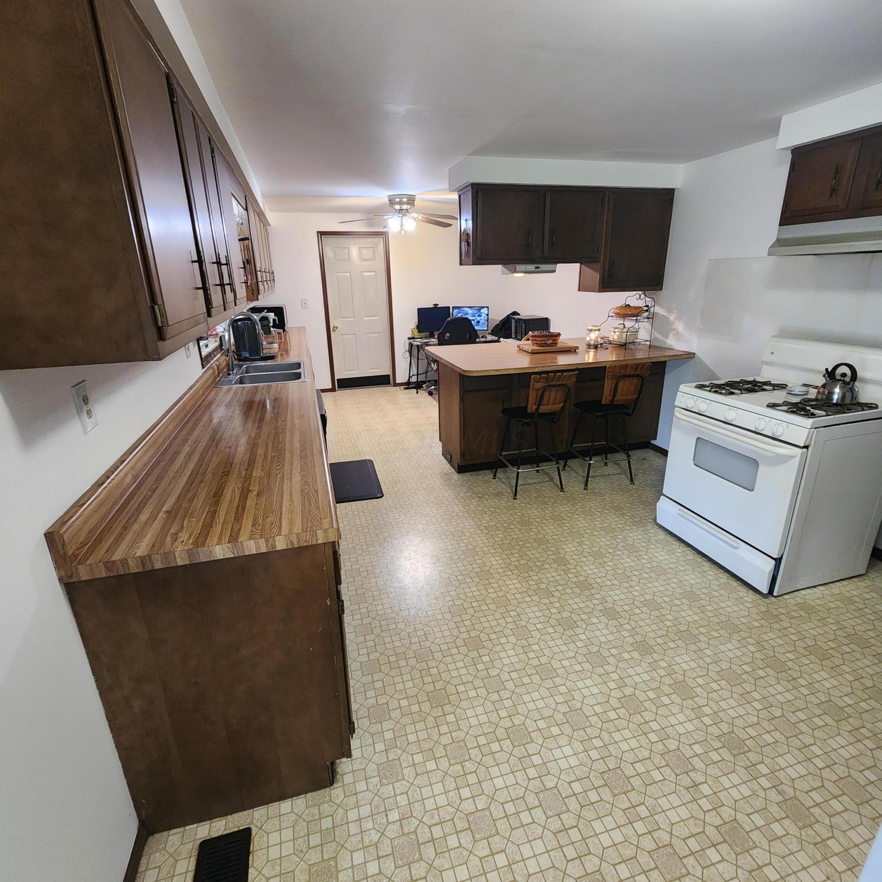 5992 Radekin Road Columbus, OH 43232 - Photo 6 of 15 1000013582