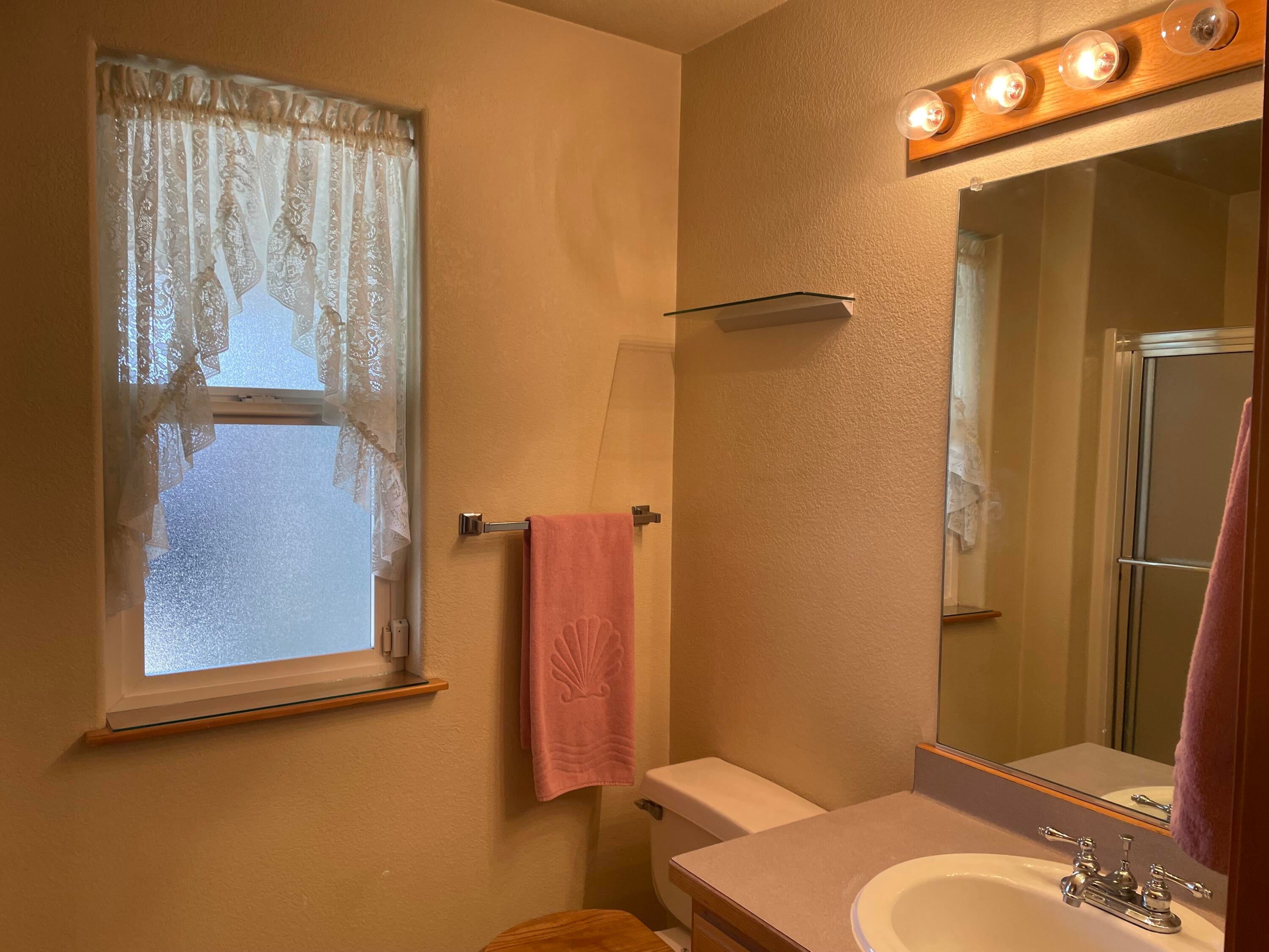 783 Tami Road Grants Pass, OR 97526 - Photo 14 of 19 IMG-4565