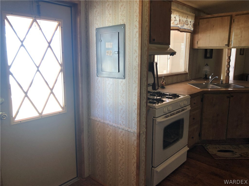 3568 Adobe Road Golden Valley, AZ 86413 - Photo 25 of 43