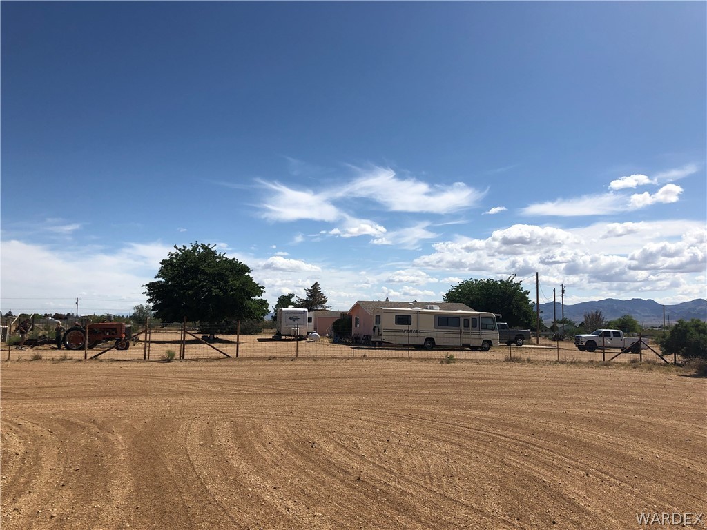3568 Adobe Road Golden Valley, AZ 86413 - Photo 41 of 43