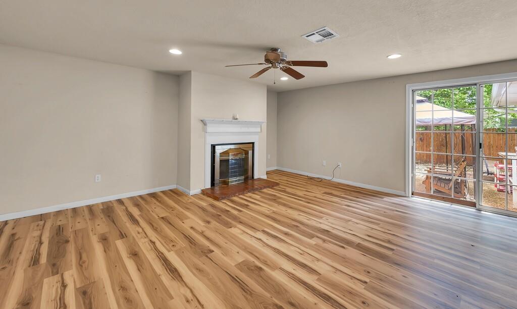 4304 Valview Drive Waco, TX 76708 - Photo 11 of 33