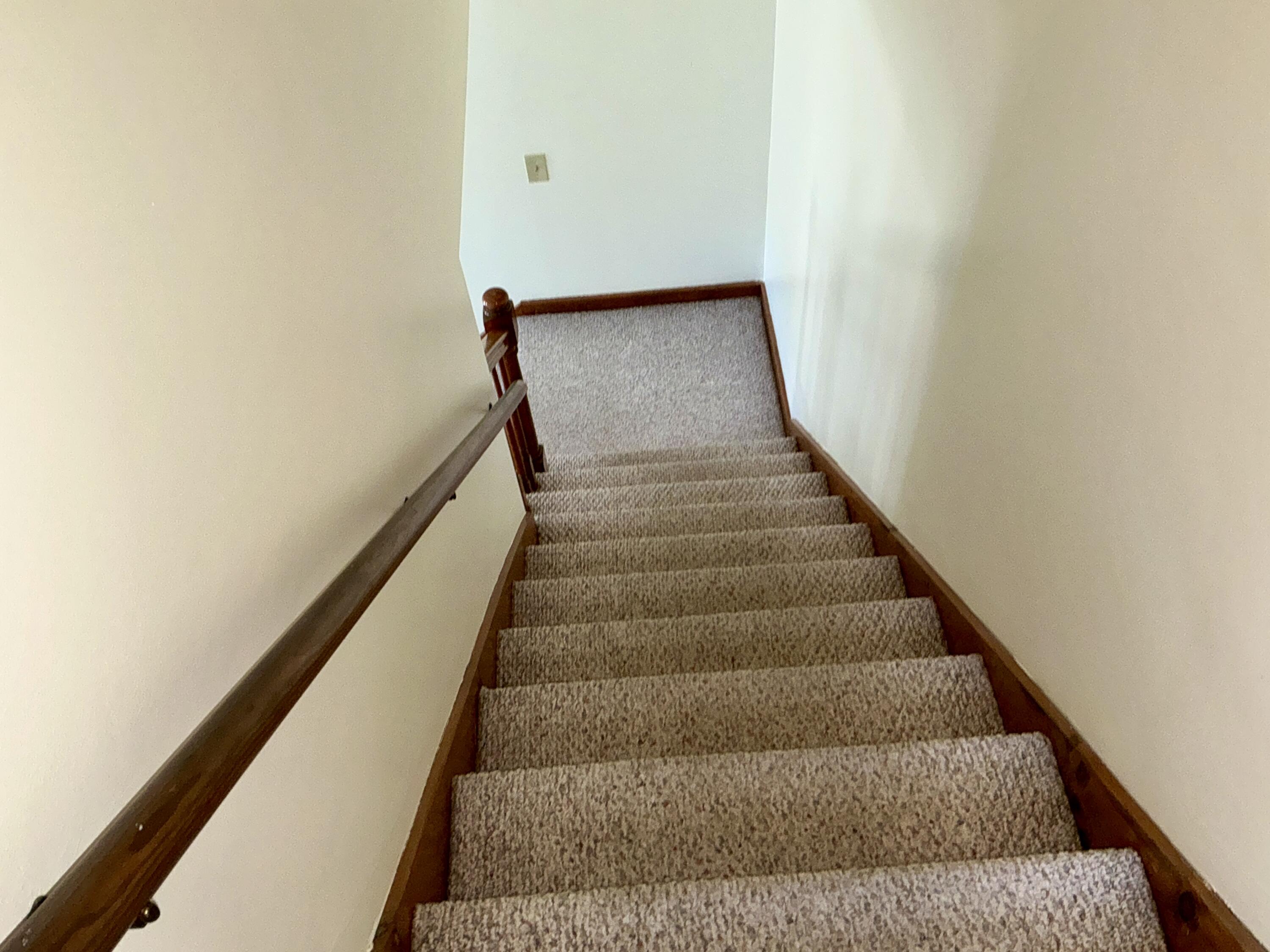 300 Falmouth Road, Unit 7E Mashpee, MA 02649 - Photo 7 of 27 a view of entryway