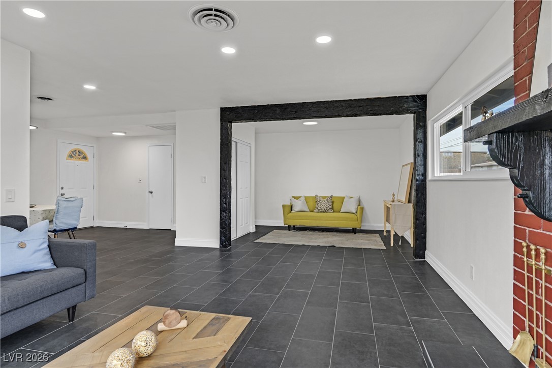 4516 East Flamingo Road Las Vegas, NV 89121 - Photo 3 of 27