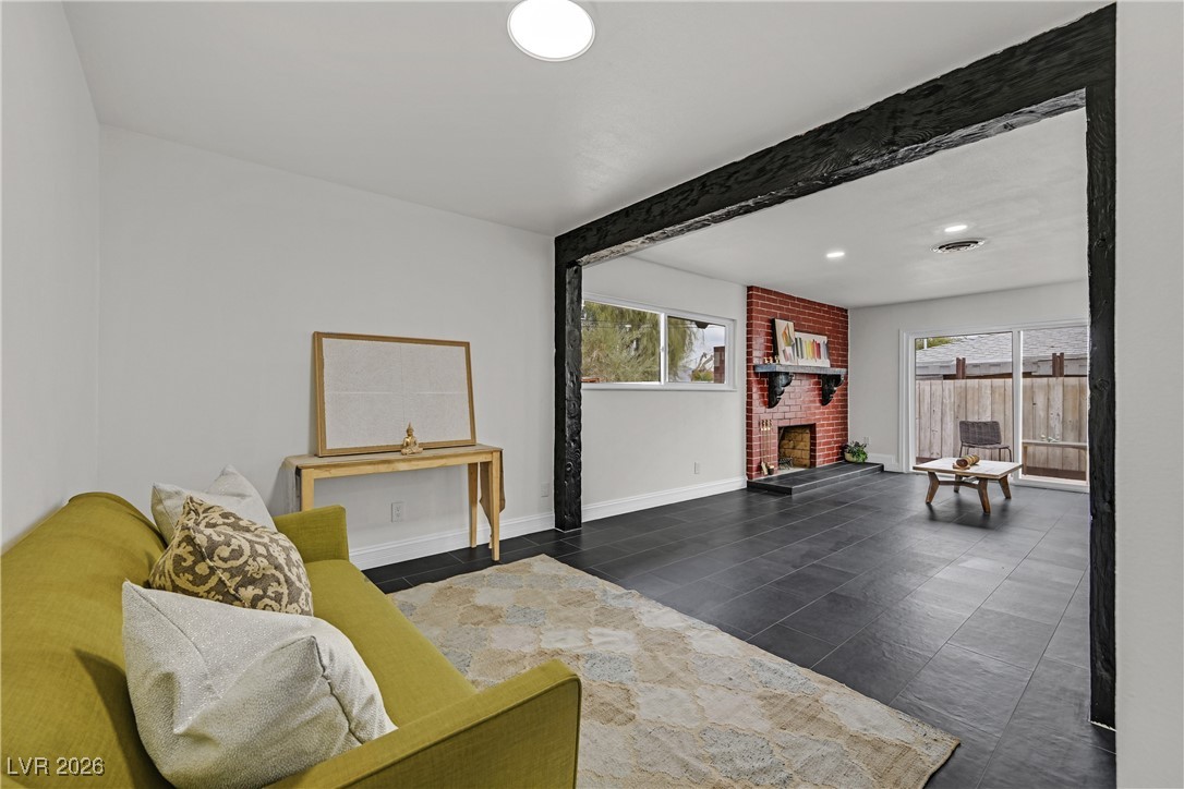 4516 East Flamingo Road Las Vegas, NV 89121 - Photo 4 of 27