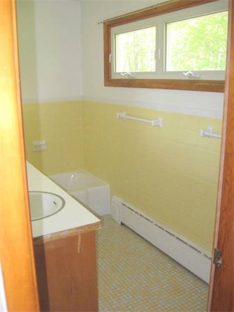 138 Knower Road Westminster, MA 01473 - Photo 12 of 24