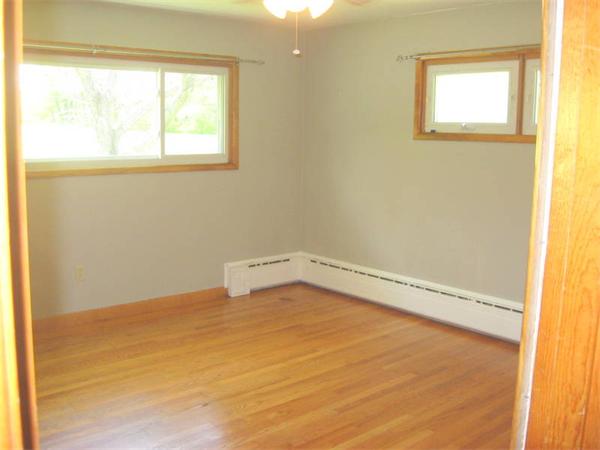 138 Knower Road Westminster, MA 01473 - Photo 13 of 24