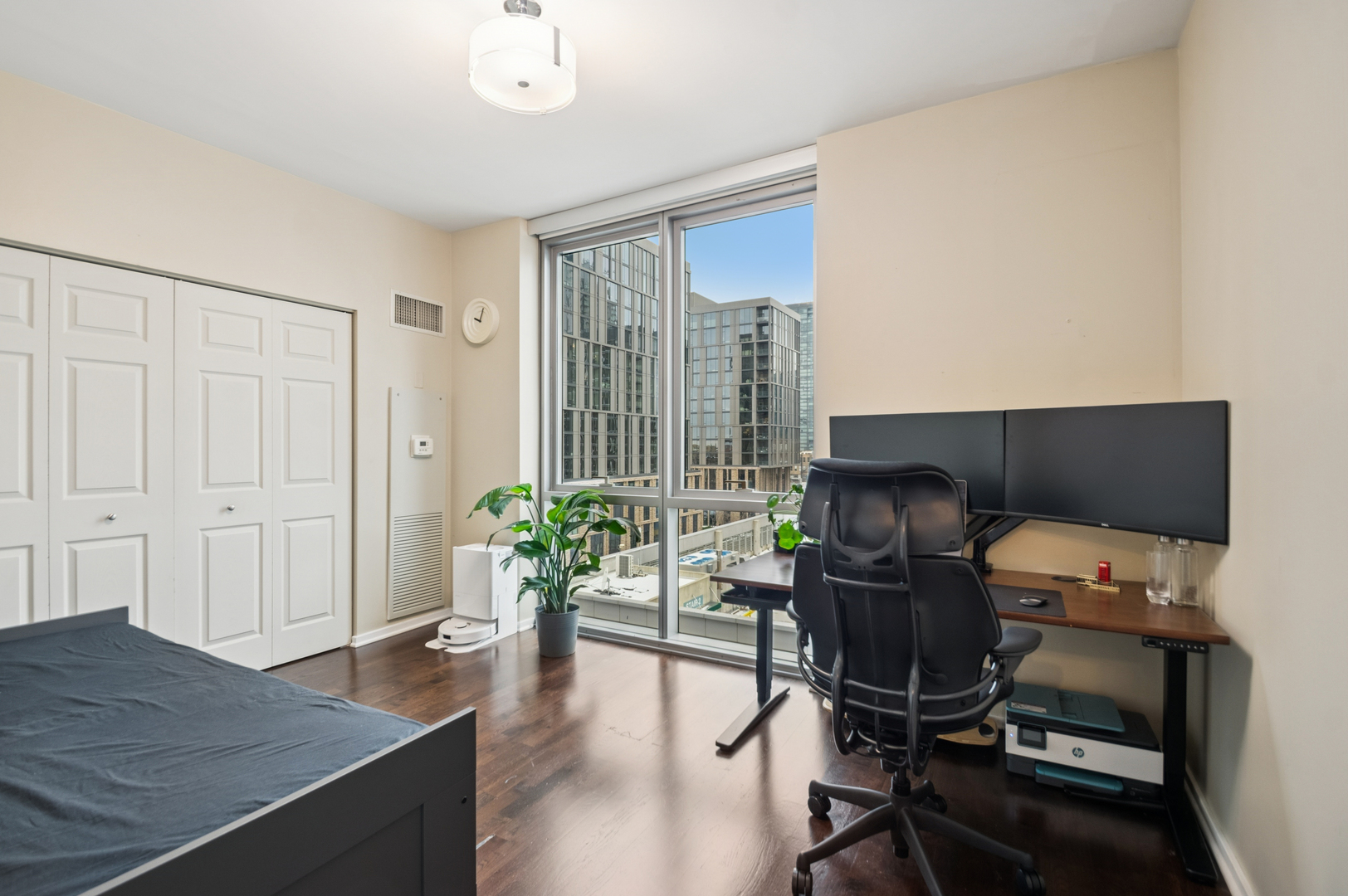 123 South Green Street, Unit 803B Chicago, IL 60607 - Photo 14 of 28