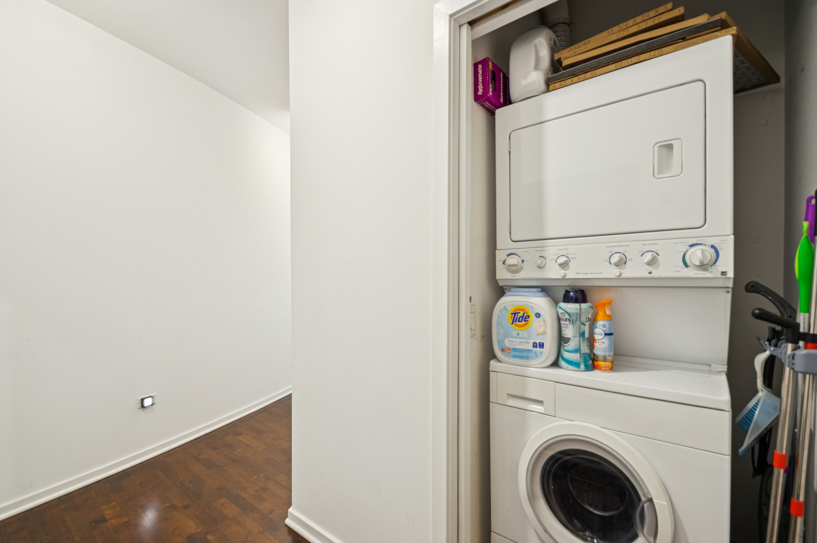 123 South Green Street, Unit 803B Chicago, IL 60607 - Photo 20 of 28