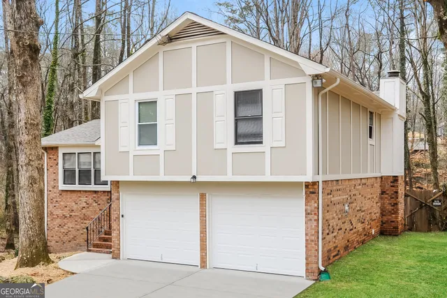 $2,230 | 4702 Lucerne Valley Road Southwest, Lilburn, GA 30047