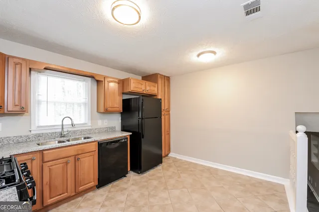 $2,230 | 4702 Lucerne Valley Road Southwest, Lilburn, GA 30047