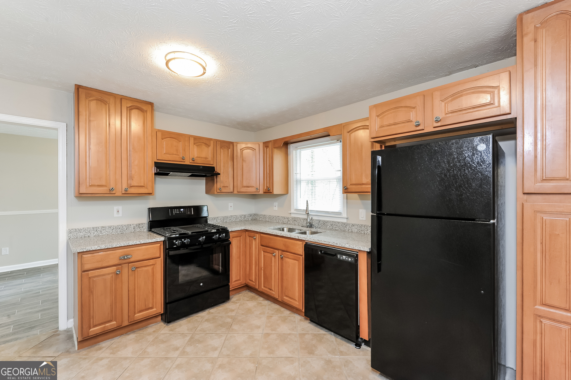 4702 Lucerne Valley Road Southwest Lilburn, GA 30047 - Photo 6 of 17