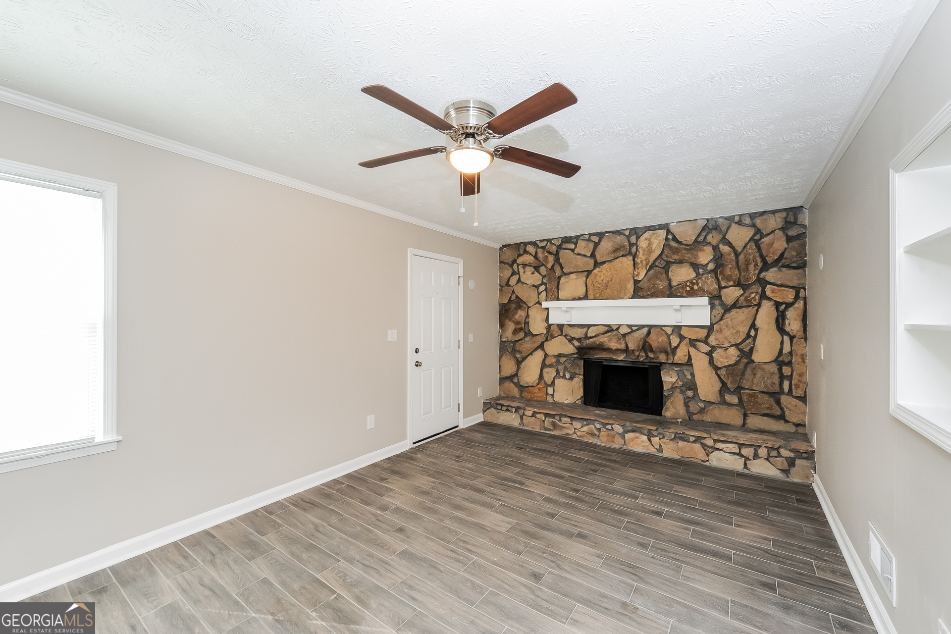 4702 Lucerne Valley Road Southwest Lilburn, GA 30047 - Photo 7 of 17