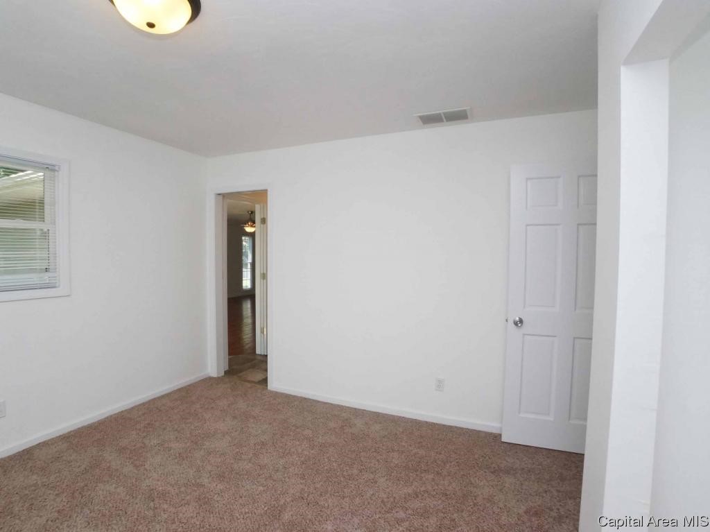 112 Willow Road Rochester, IL 62563 - Photo 20 of 28