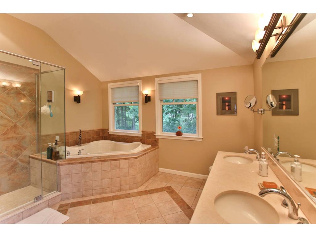 16 Wayside Lane Rye, NH 03870 - Photo 19 of 36