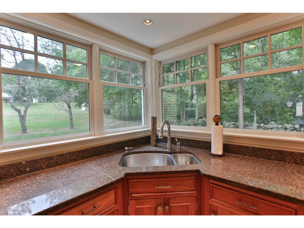 16 Wayside Lane Rye, NH 03870 - Photo 8 of 36