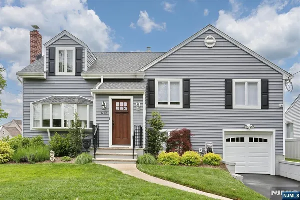 $899,000 | 616 Bogert Road, River Edge, NJ 07661