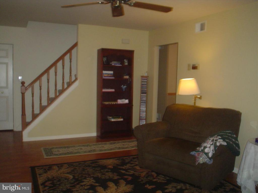 562 Crosswinds Drive Lititz, PA 17543 - Photo 2 of 23