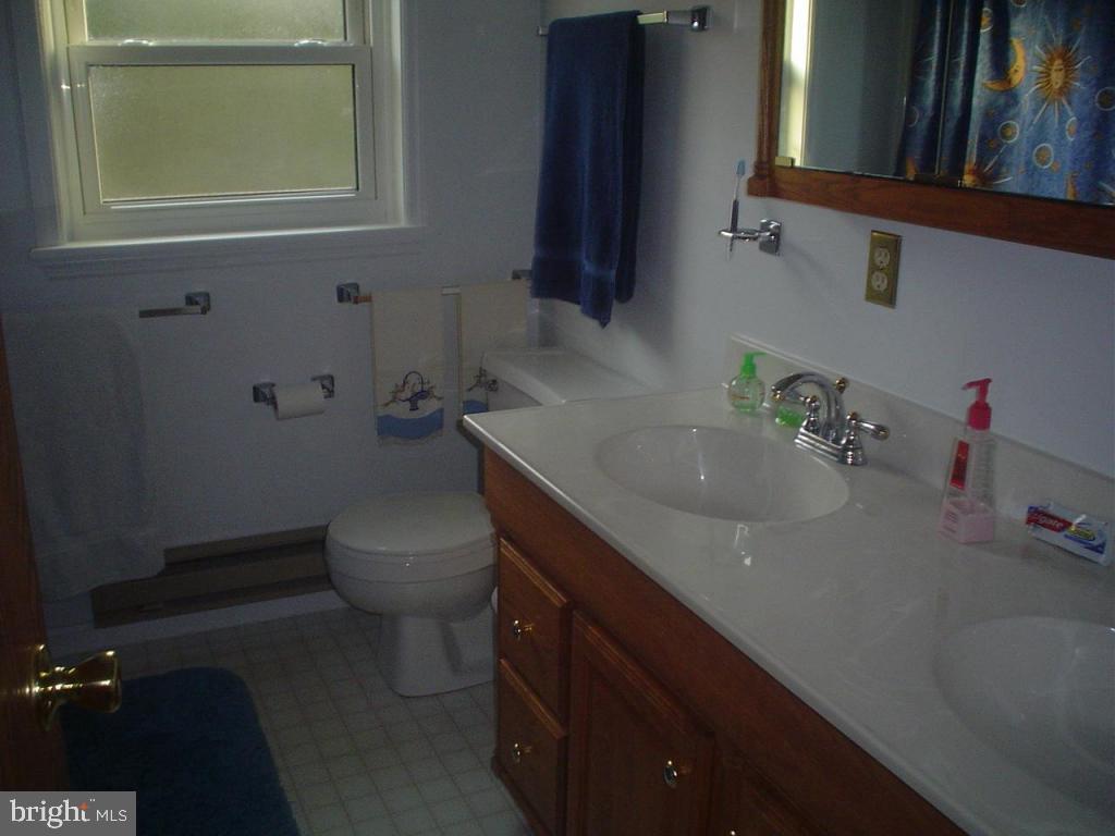 562 Crosswinds Drive Lititz, PA 17543 - Photo 17 of 23