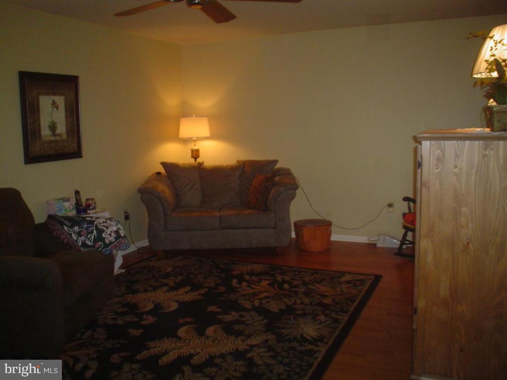 562 Crosswinds Drive Lititz, PA 17543 - Photo 3 of 23