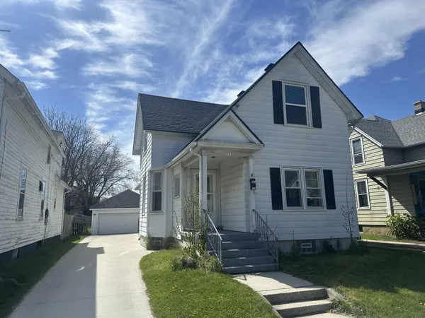 $219,900 | 1722 North 11th Street, Sheboygan, WI 53081