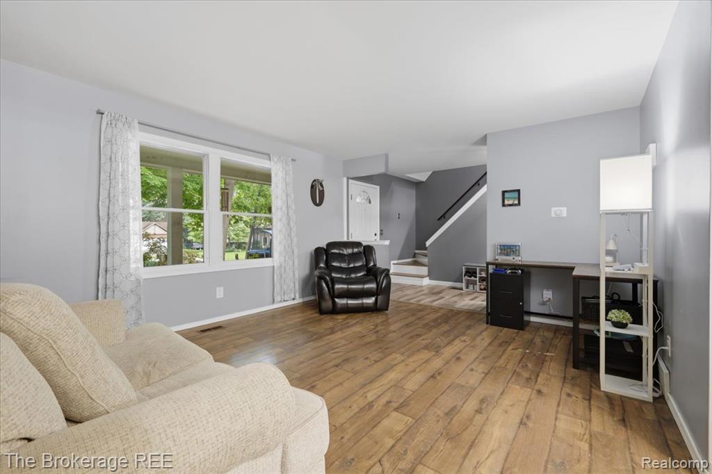 5639 Cross Village Road Grand Blanc, MI 48439 - Photo 14 of 30