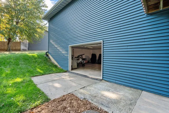 $380,000 | 2640 Sioux Court, Rockford, IL 61109