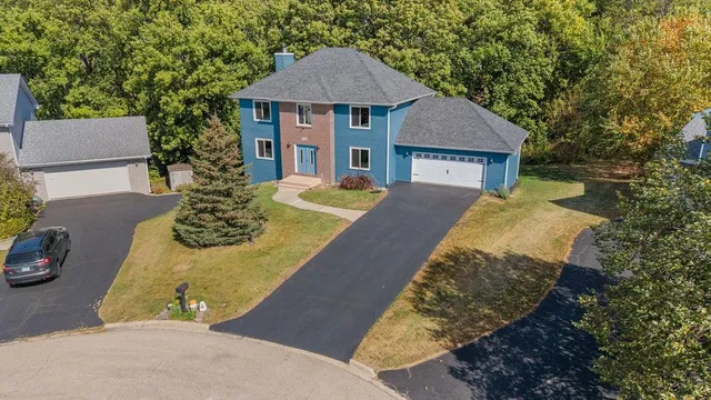 $369,000 | 2640 Sioux Court, Rockford, IL 61109