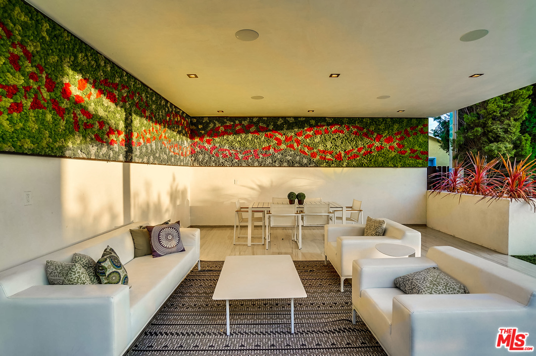 11658 Morrison Street Valley Village, CA 91601 - Photo 31 of 33