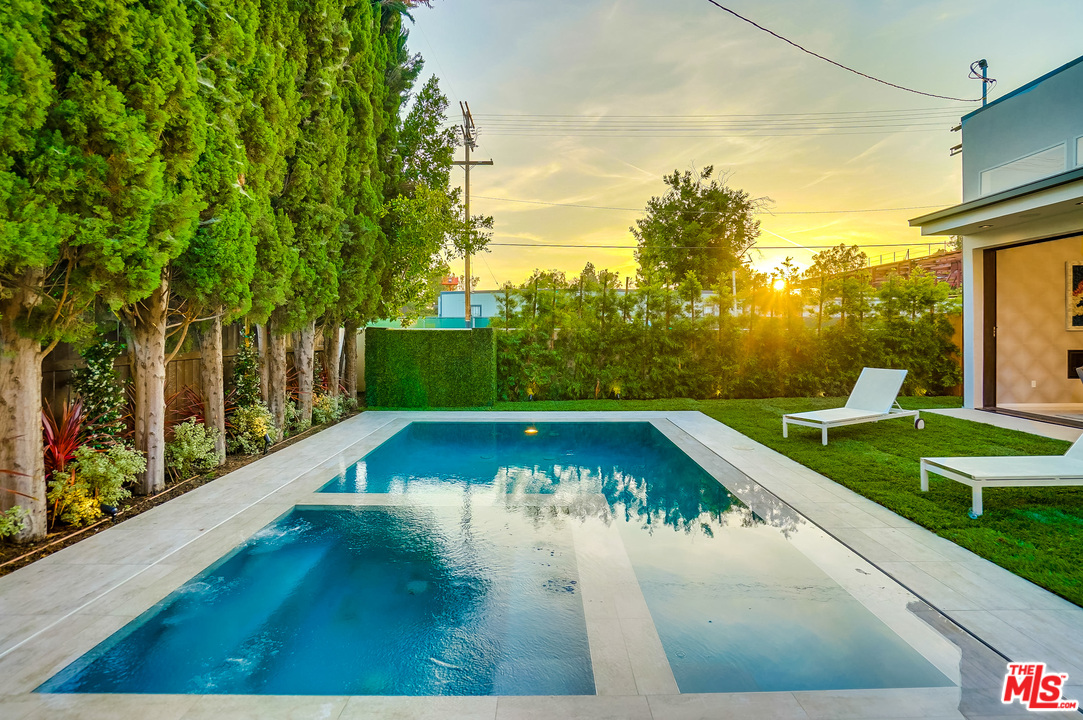 11658 Morrison Street Valley Village, CA 91601 - Photo 33 of 33