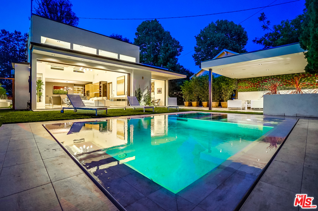 11658 Morrison Street Valley Village, CA 91601 - Photo 6 of 33