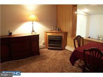 27 Indian Red Road Levittown, PA 19057 - Photo 6 of 12 Living Room