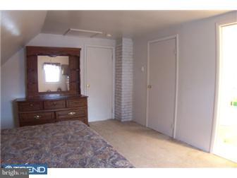 27 Indian Red Road Levittown, PA 19057 - Photo 8 of 12 Bedroom - Main