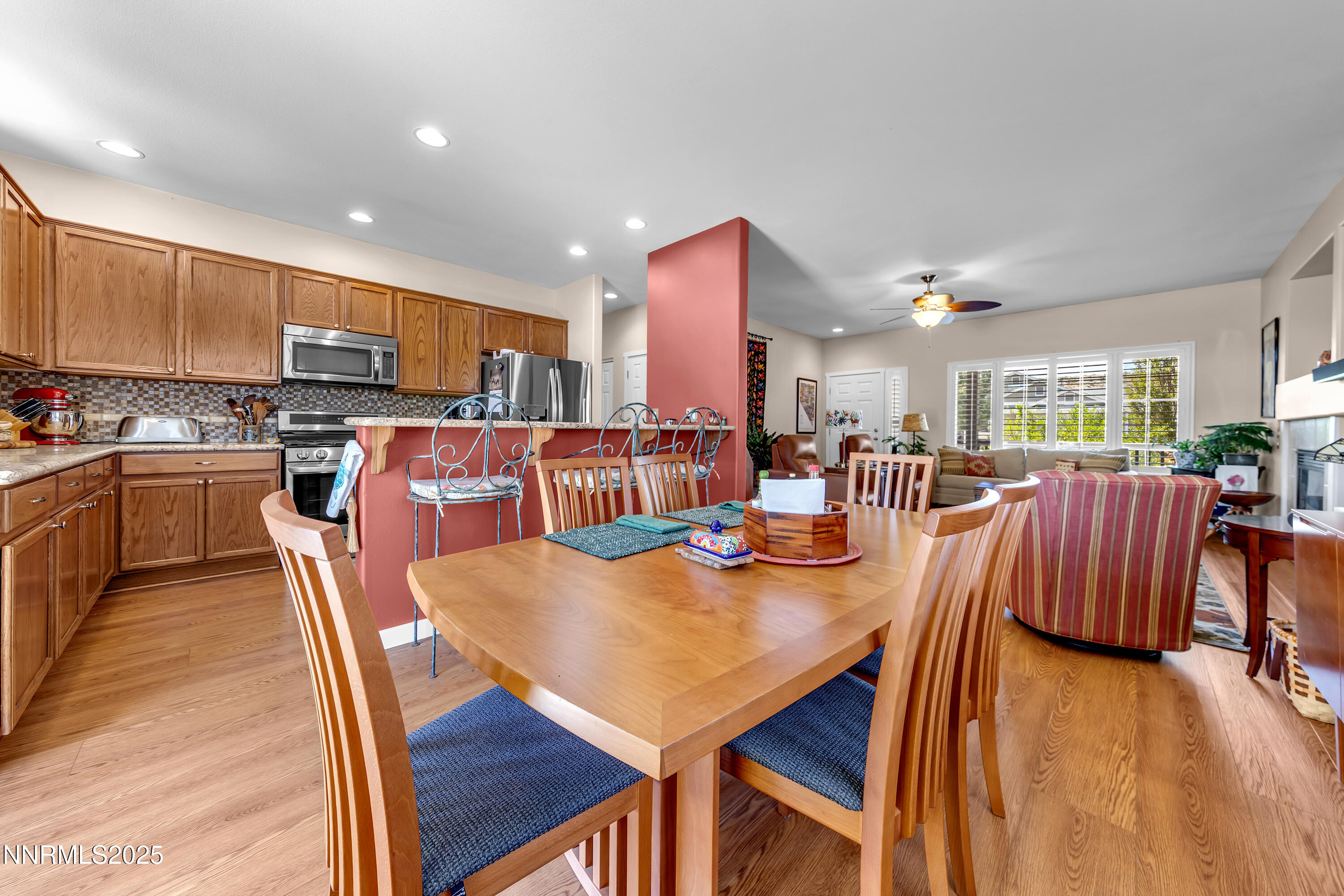 7544 Gold Drive Reno, NV 89506 - Photo 13 of 43 Gold7544-013