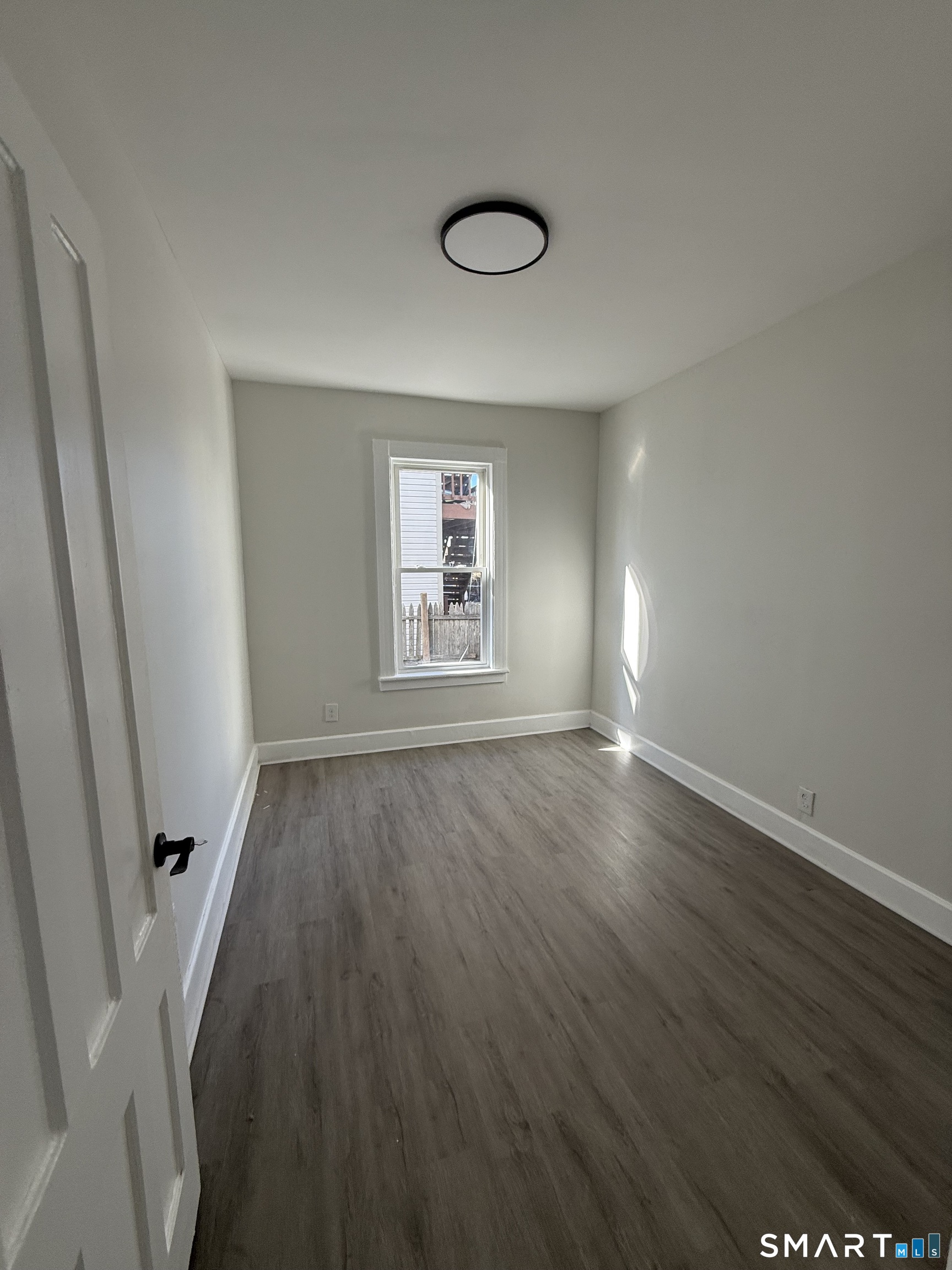 239 Beardsley Street Bridgeport, CT 06607 - Photo 8 of 20