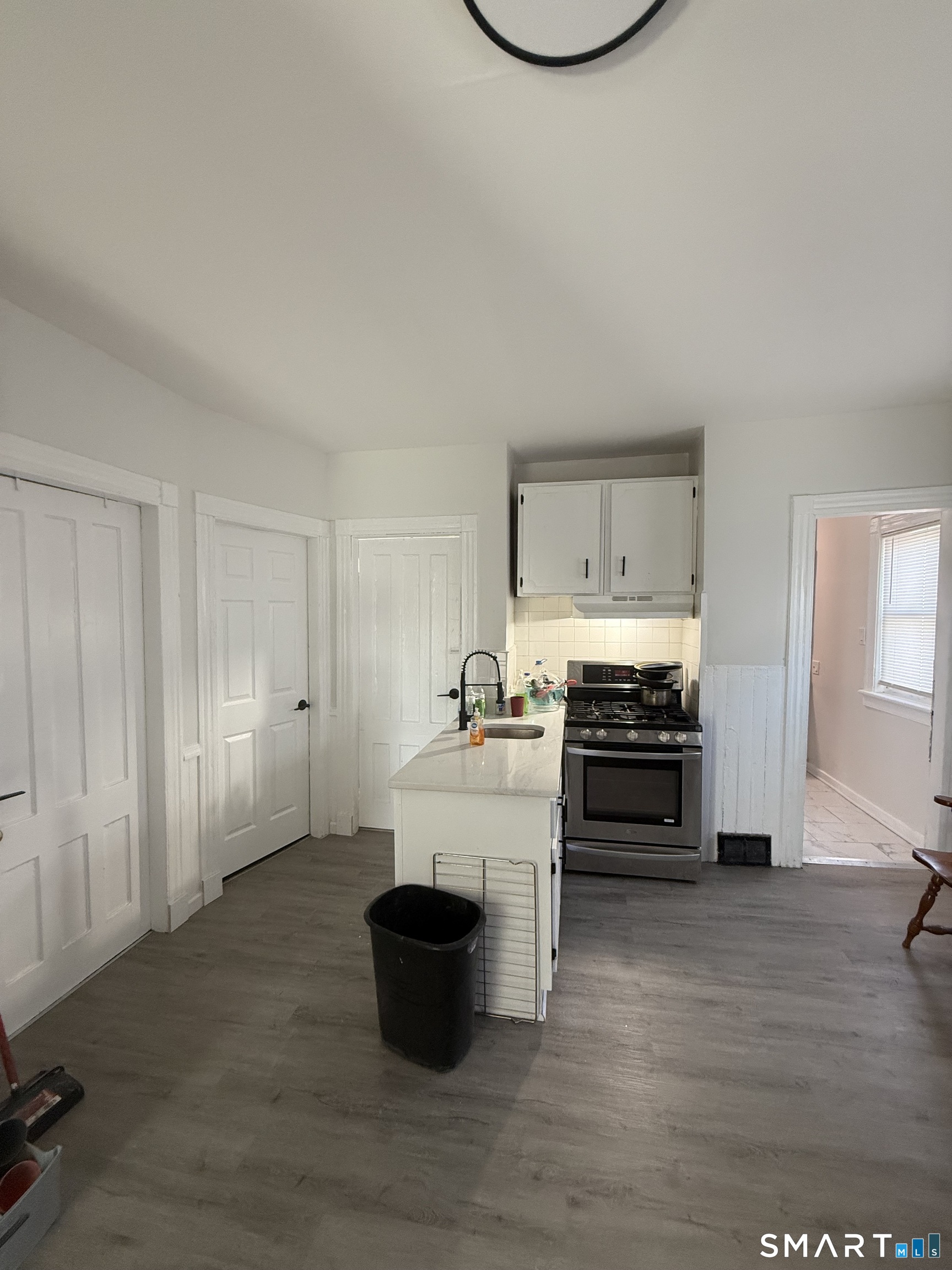 239 Beardsley Street Bridgeport, CT 06607 - Photo 10 of 20