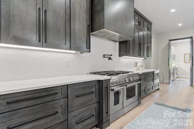 $1,399,999 | 8527 Fieldstone Drive, Terrell, NC 28682