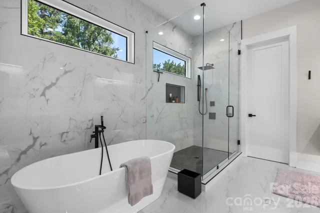 $1,399,999 | 8527 Fieldstone Drive, Terrell, NC 28682