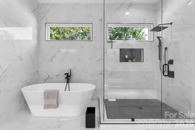 $1,399,999 | 8527 Fieldstone Drive, Terrell, NC 28682