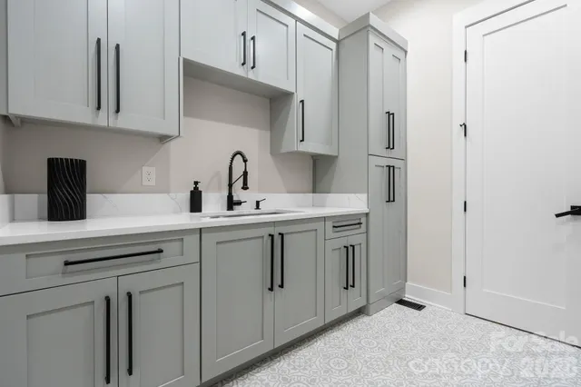 $1,399,999 | 8527 Fieldstone Drive, Terrell, NC 28682