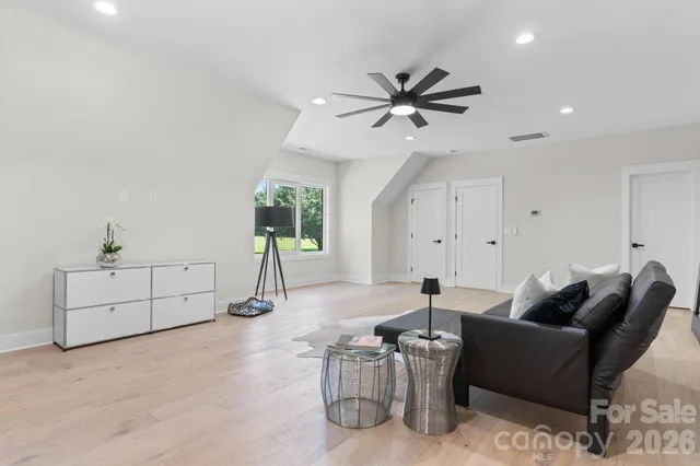 $1,399,999 | 8527 Fieldstone Drive, Terrell, NC 28682