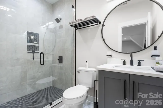 $1,399,999 | 8527 Fieldstone Drive, Terrell, NC 28682