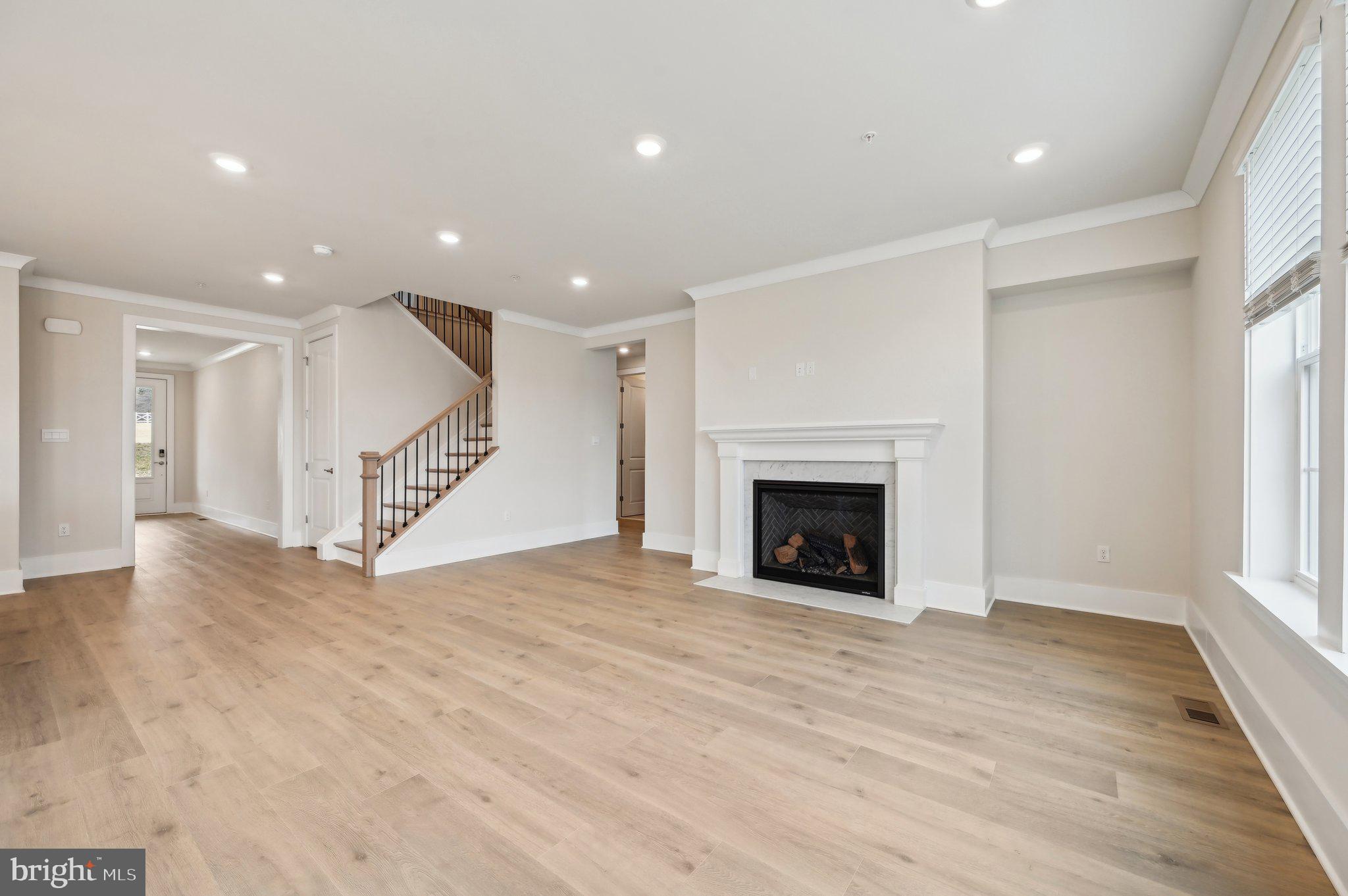 21710 Woodfield Road Gaithersburg, MD 20882 - Photo 16 of 133 Gallery Image 16