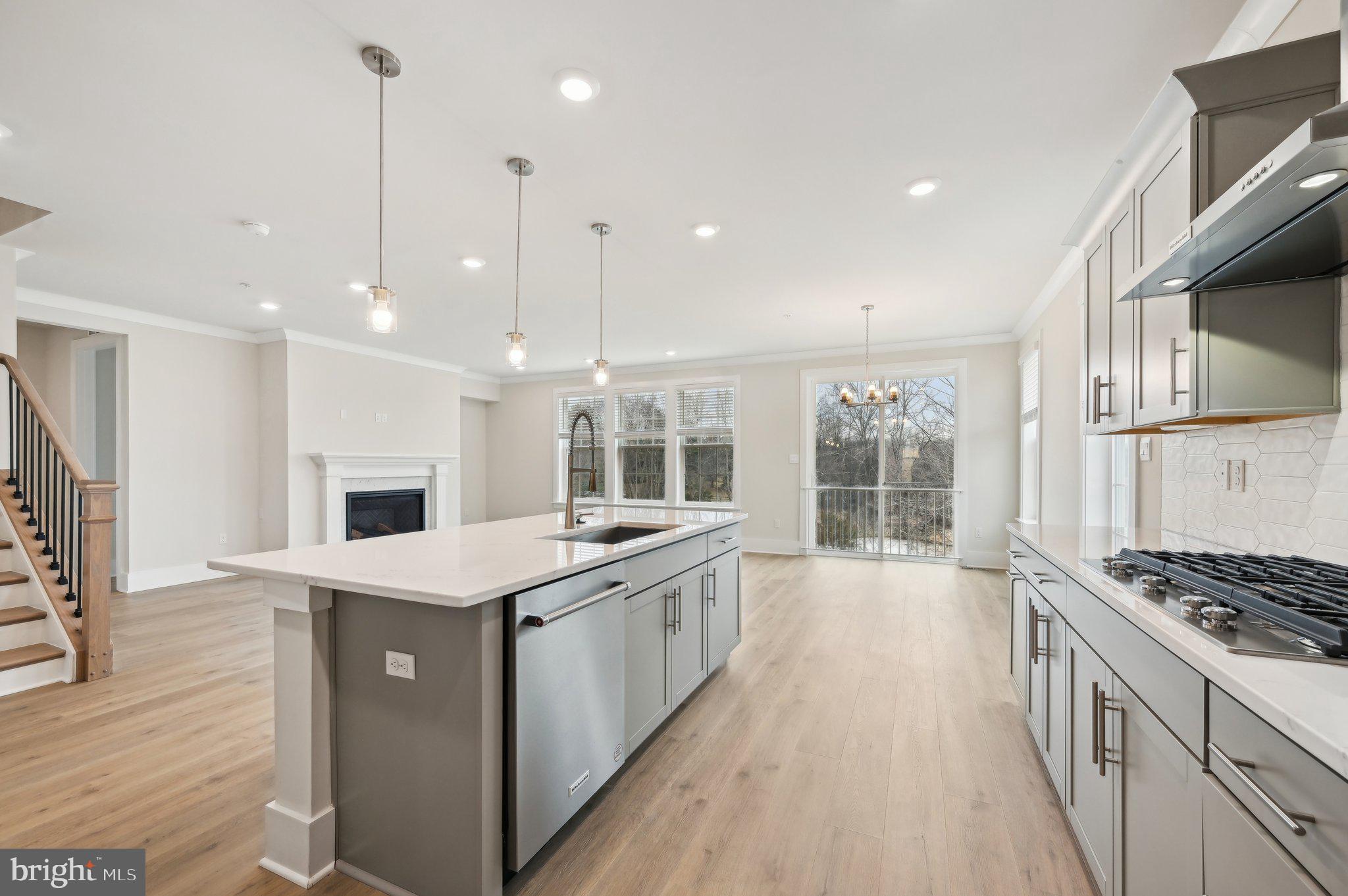21710 Woodfield Road Gaithersburg, MD 20882 - Photo 25 of 133 Gallery Image 25