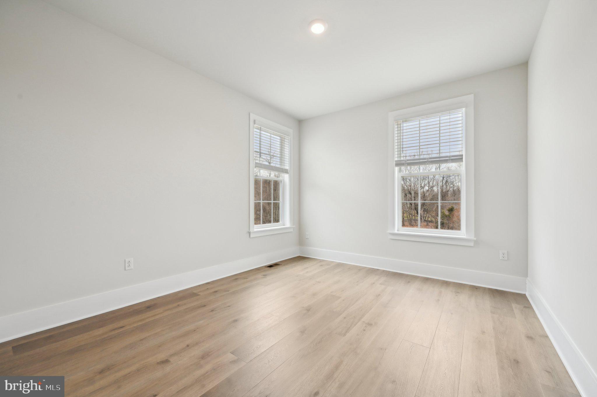 21710 Woodfield Road Gaithersburg, MD 20882 - Photo 29 of 133 Gallery Image 29