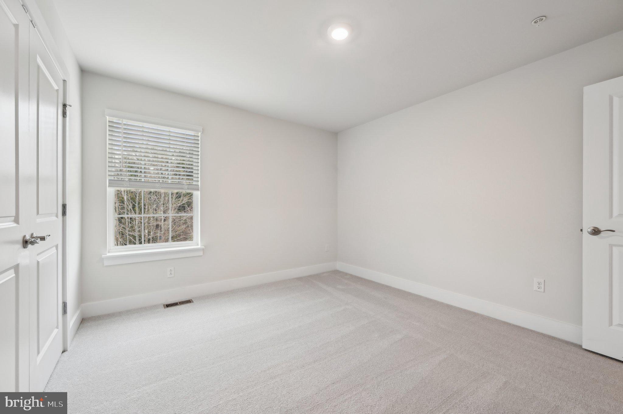 21710 Woodfield Road Gaithersburg, MD 20882 - Photo 49 of 133 Gallery Image 49