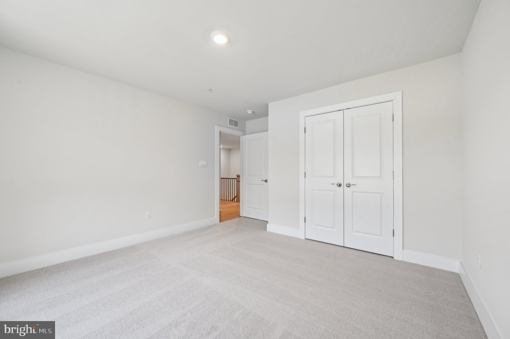 21710 Woodfield Road Gaithersburg, MD 20882 - Photo 53 of 133 Gallery Image 53