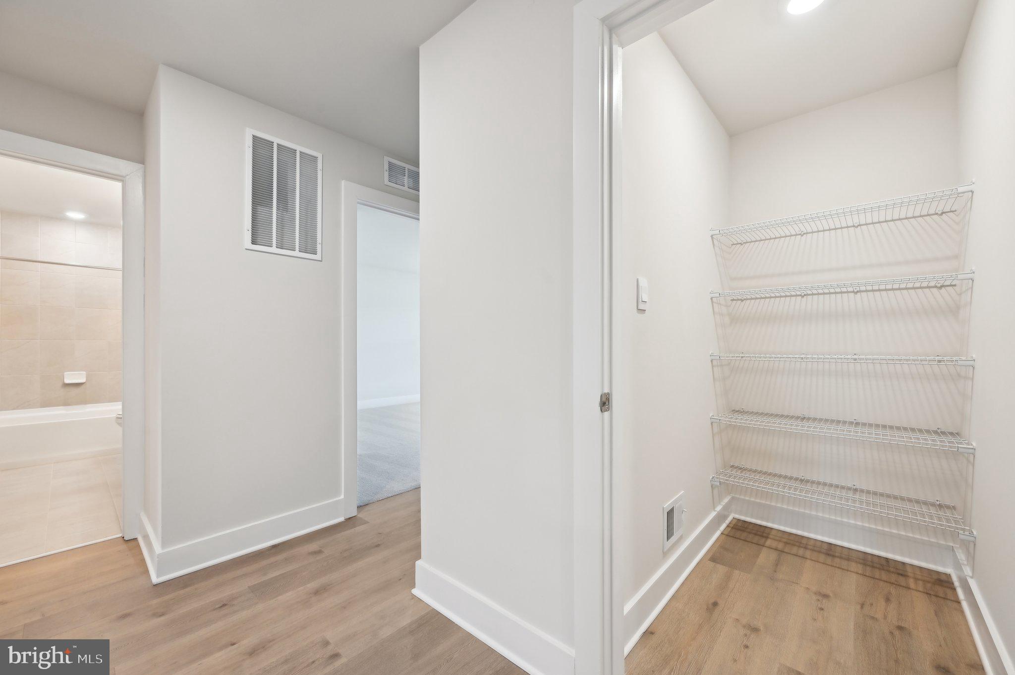 21710 Woodfield Road Gaithersburg, MD 20882 - Photo 56 of 133 Gallery Image 56