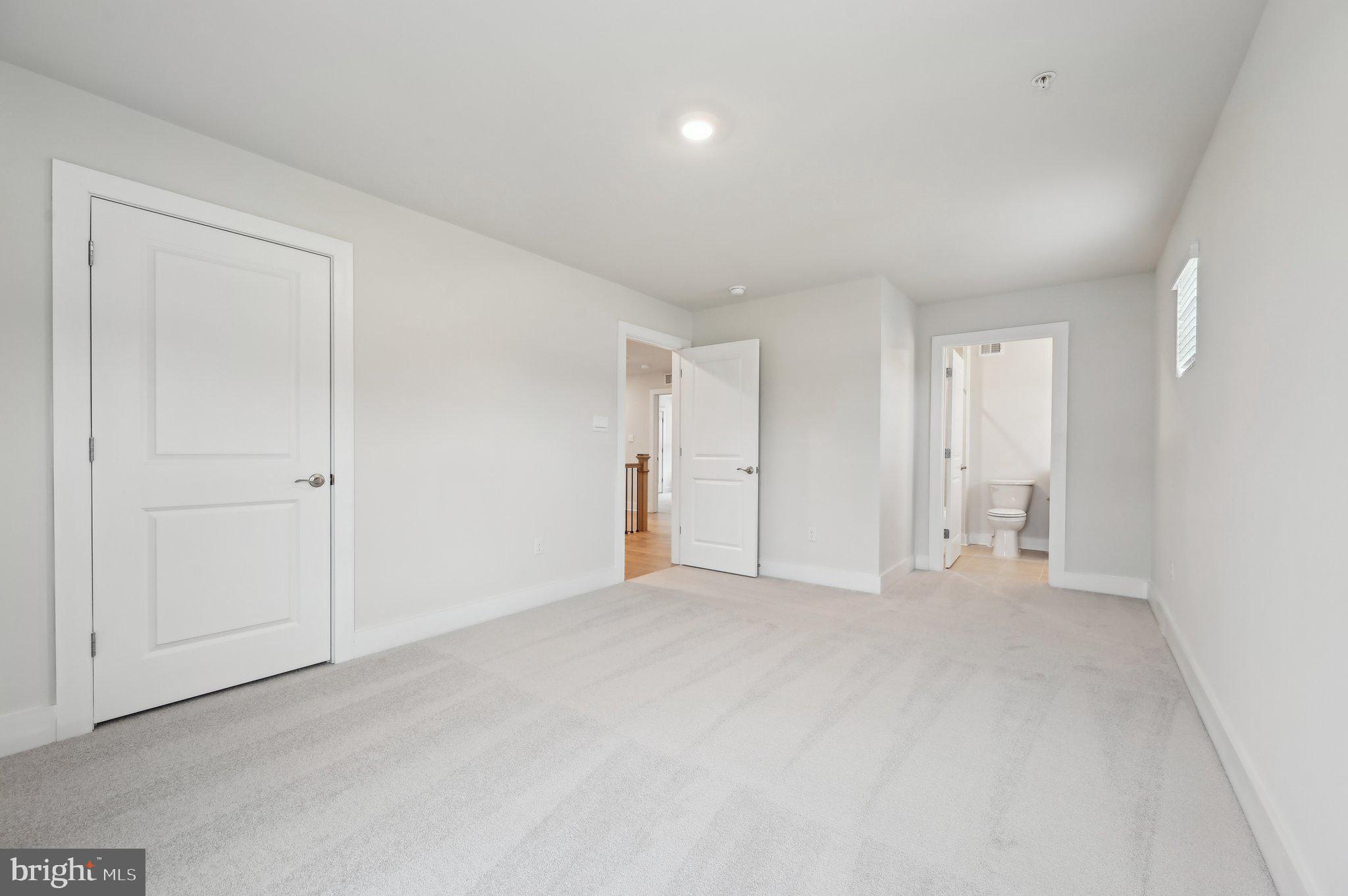 21710 Woodfield Road Gaithersburg, MD 20882 - Photo 59 of 133 Gallery Image 59