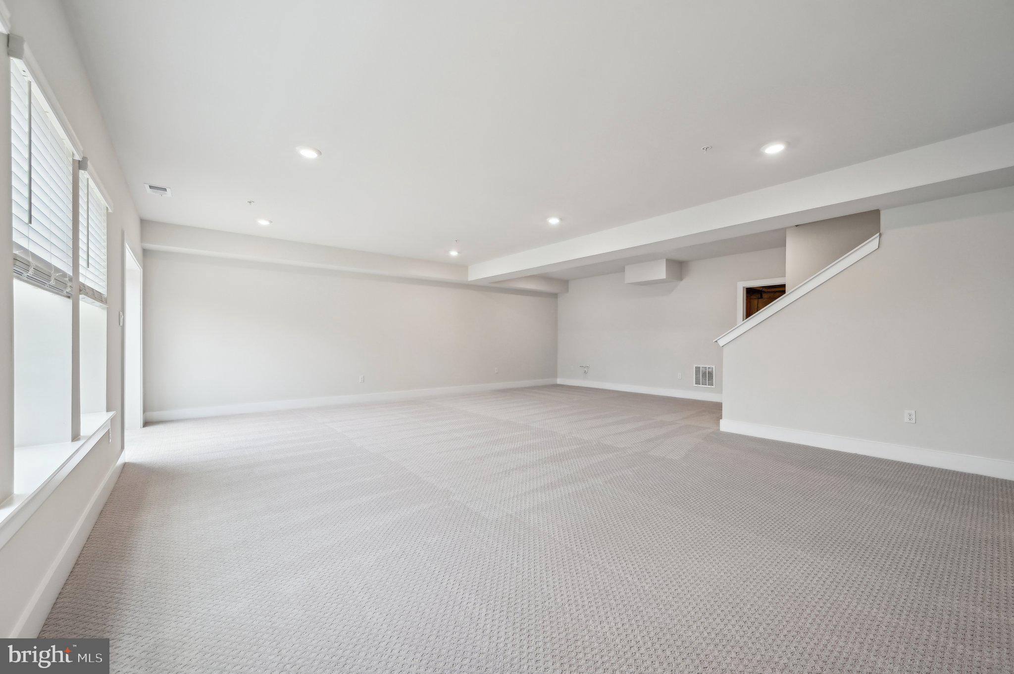 21710 Woodfield Road Gaithersburg, MD 20882 - Photo 69 of 133 Gallery Image 69